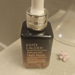 Estee Lauder Advanced Night Repair - Black and Gold Elegance  1 Ounce
